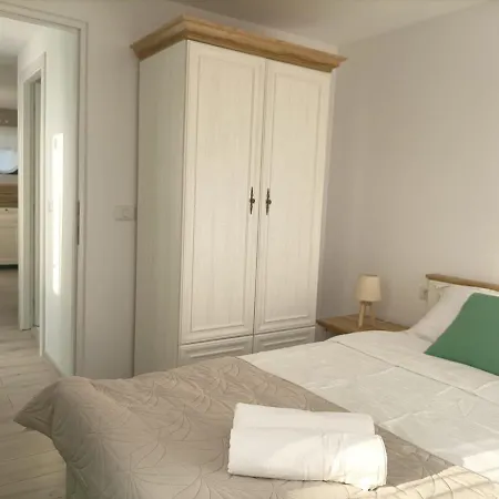 Tiny Village Mamaia Nord - House 6 בית נופש Năvodari